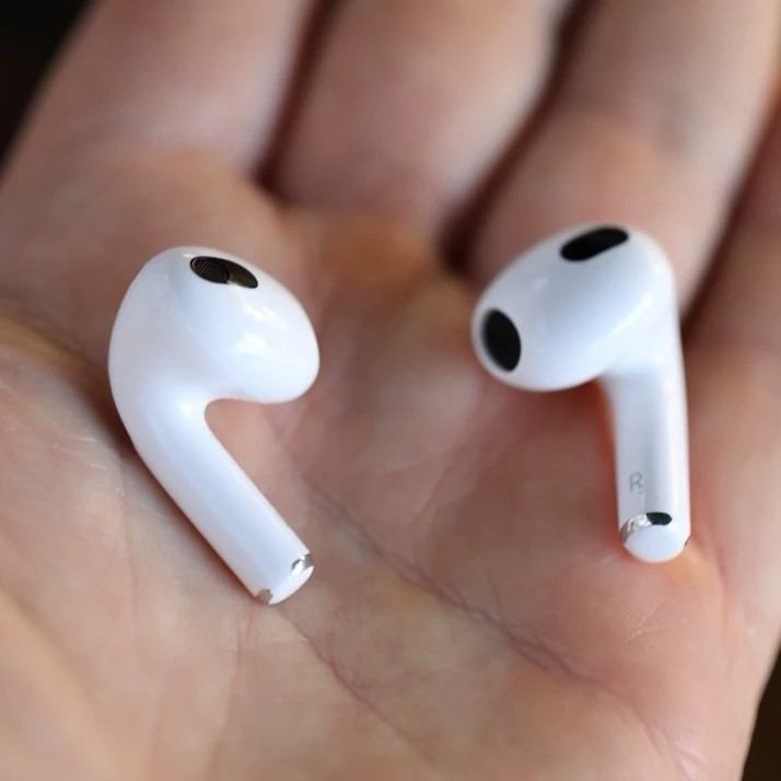 ایرپاد پرو air pods pro درجه ۱ با باتری و وضوح صدای بسیار عالی