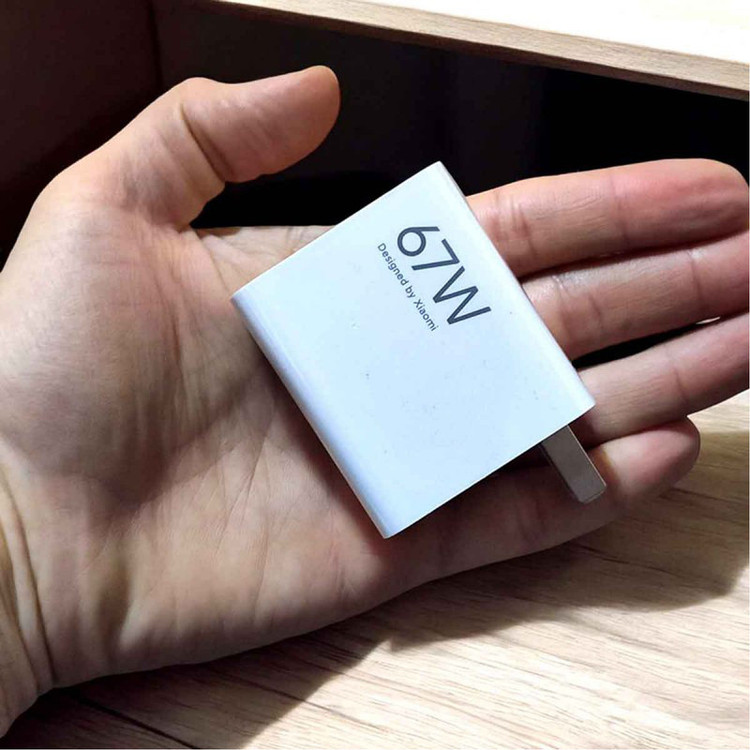 شارژر اورجینال و سرکارتنی 67 وات مدل MDY-15-EِQ